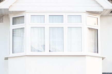 External-view-of-MOD-Flush-aluminium-windows