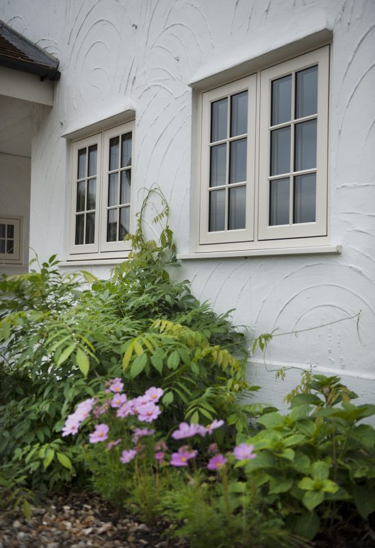 Period windows from Residence 9